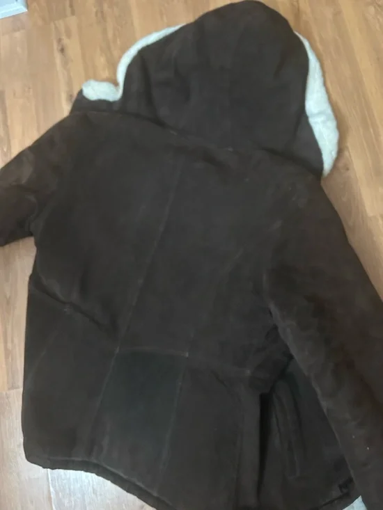 Stephanie Andrew’s Suede Hooded Shearling Jacket with Cream Lining Leather - Picture 4 of 7